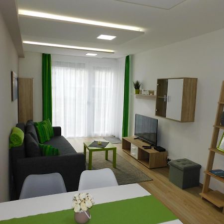 Katamaran Apartment Siofok Bagian luar foto