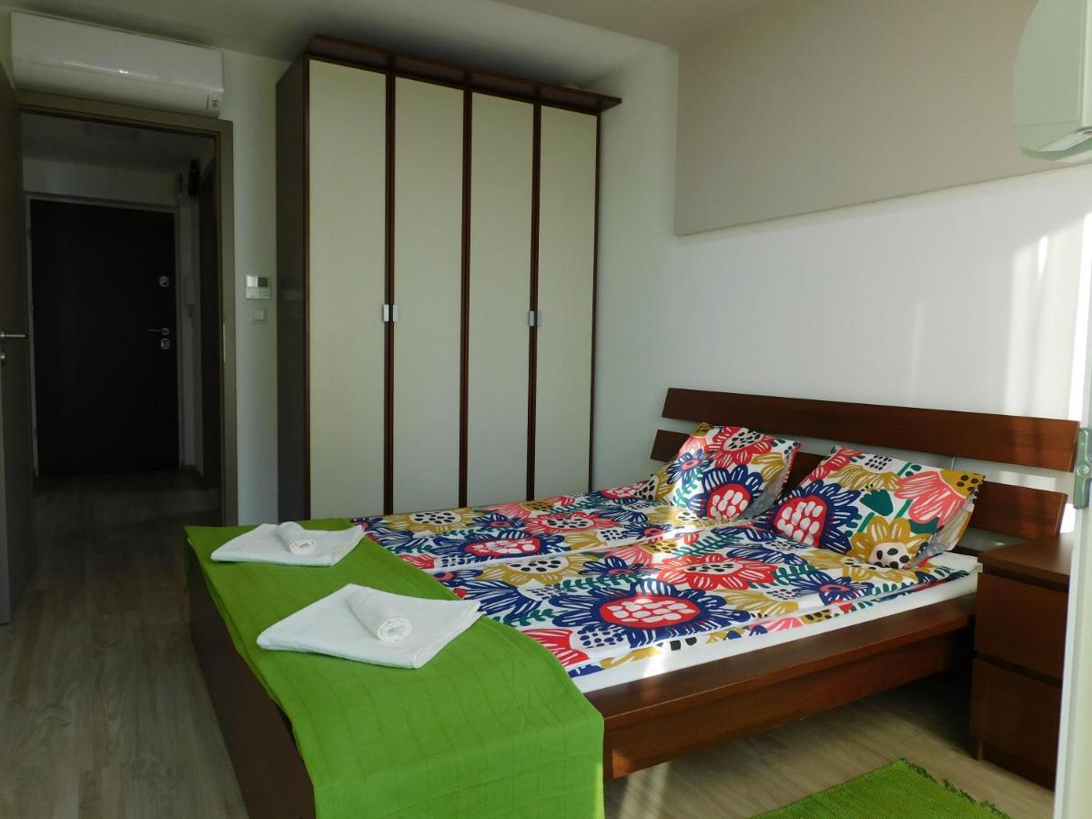 Katamaran Apartment Siofok Bagian luar foto