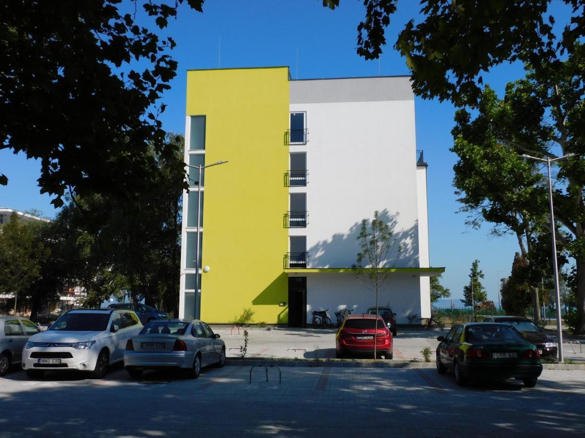 Katamaran Apartment Siofok Bagian luar foto
