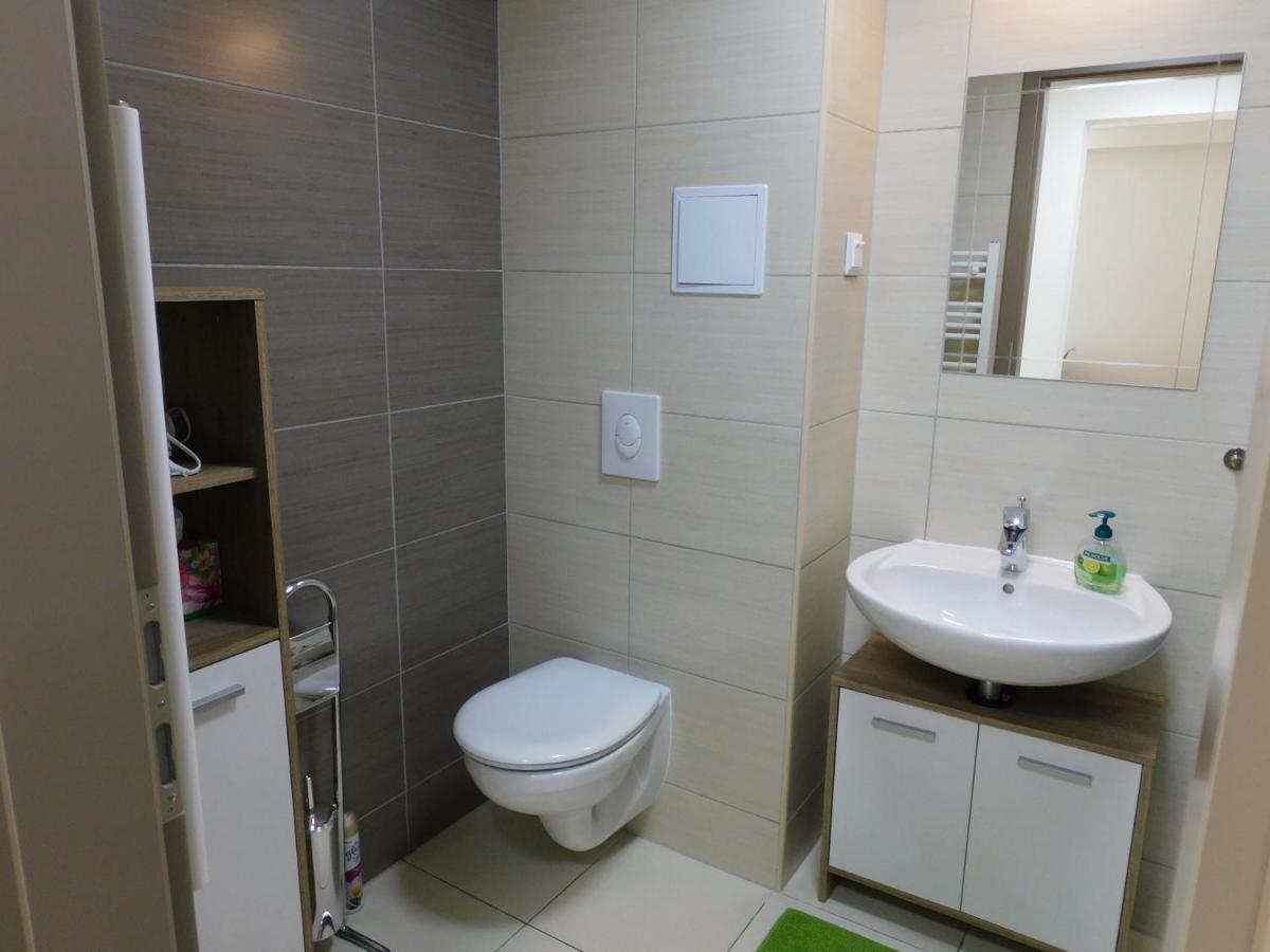 Katamaran Apartment Siofok Bagian luar foto